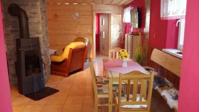 Liptovská chata pri potoku