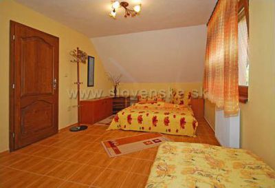 Rekreant, Village house
