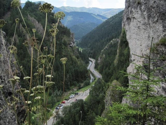 Vrátna dolina ze Zbojnického chodníka