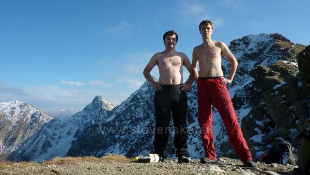 dva svalovci ve Smutném  sedle