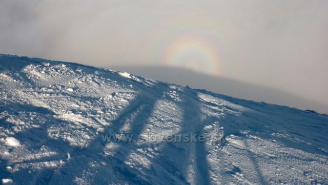 duha nás sledovala všude