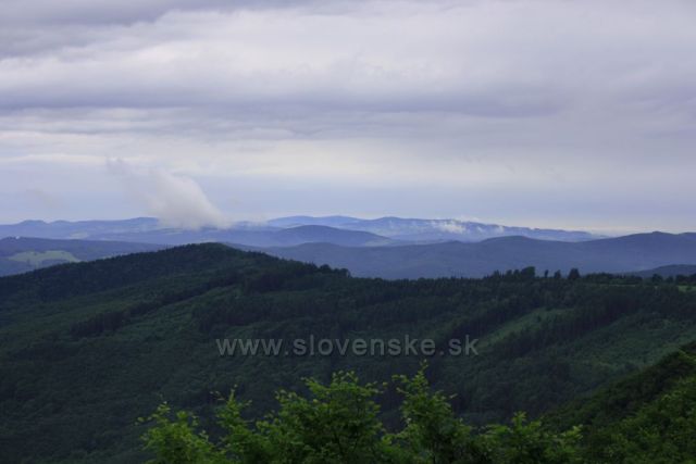 jižní výhled z Chmeľové
asi směr Velká Javořina