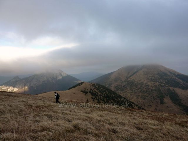 jak je človíček malej, mezi Stohem a Rozsutcem