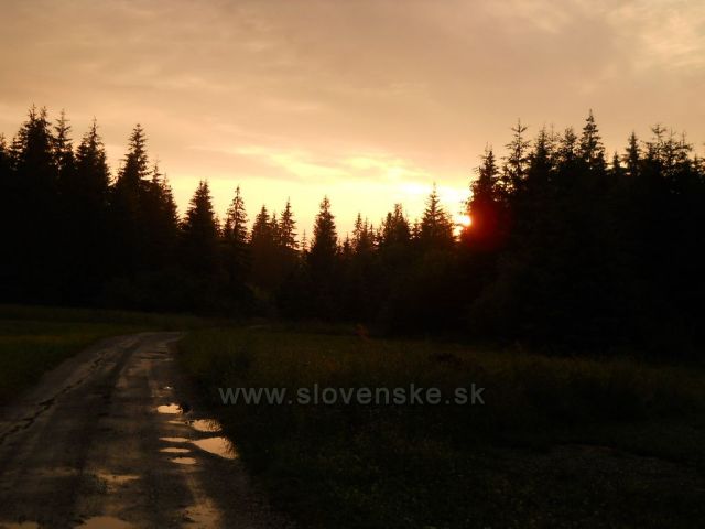 západ slnka v Zuberci