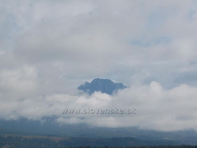 Ladový štít a Gerlach v mracích