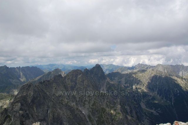 Výhled z Rysů na polské Tatry