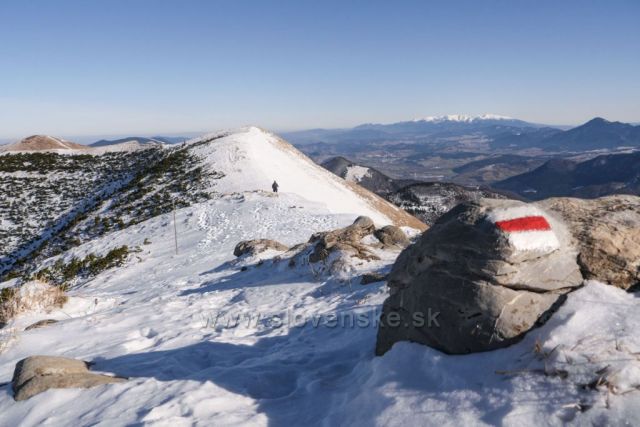 S výhľadom na Tatry, hrebeň Malej Fatry