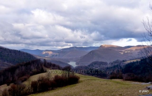 Ružínska priehrada a Sivecké skaly