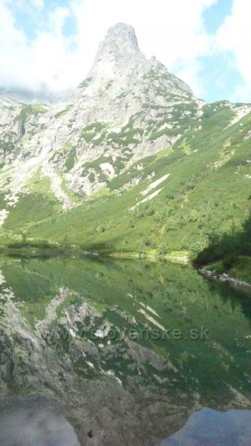 Odraz Jastrabej veže v Zelenom plese