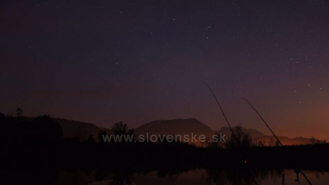 Pre milovnikov rybarcenia, nocna rybacka ma svoje caro...