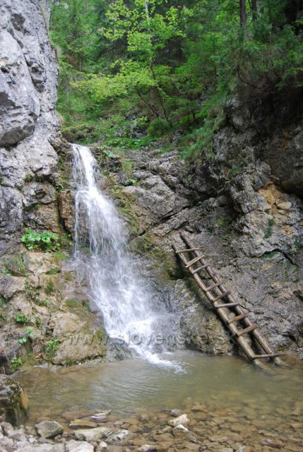 Vodopád Ráztoka
Kvačany