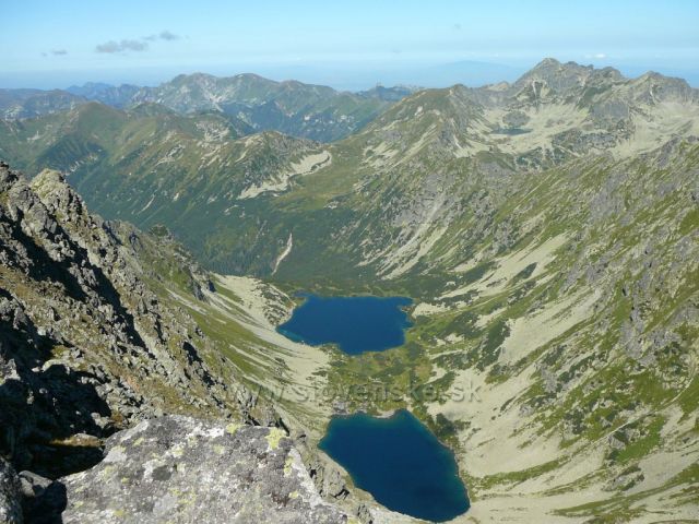 Vysne a nizne Temnosmrecinske pleso