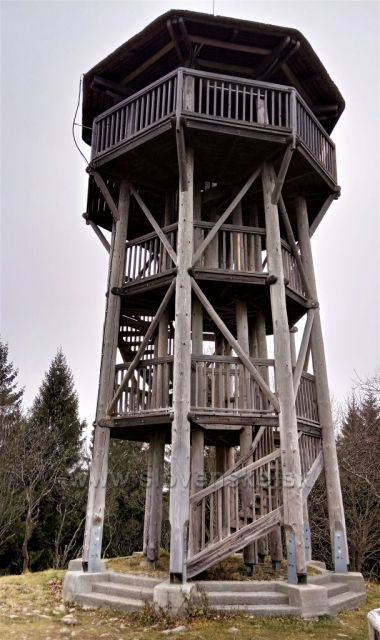 Vyhliadková veža na Krahulskom štíte.